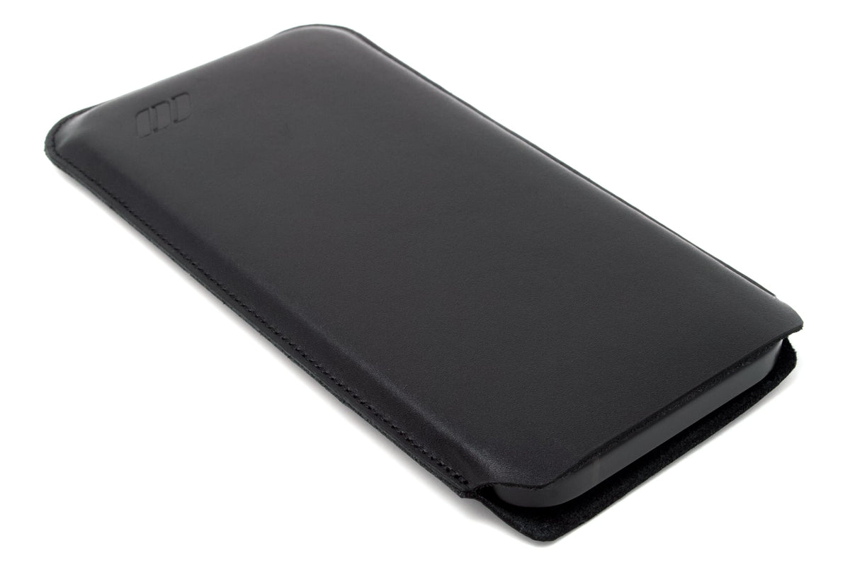 Apple iPhone 14 Plus sleeve case - black leather