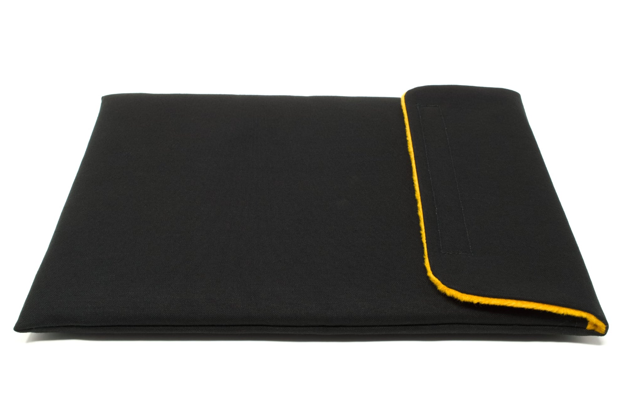 Apple MacBook Pro 13-inch Sleeve Case - Pioneer Canvas (Black)