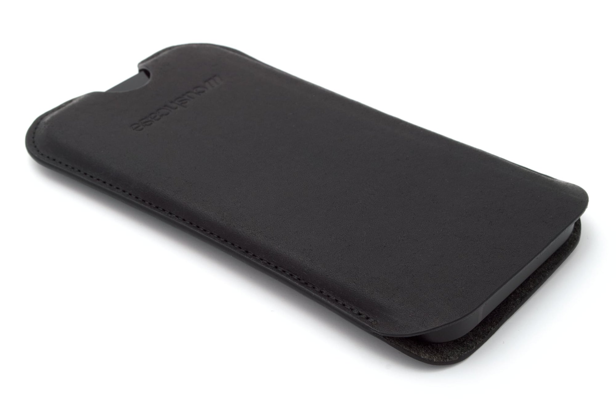 iphone 15 plus leather sleeve - black