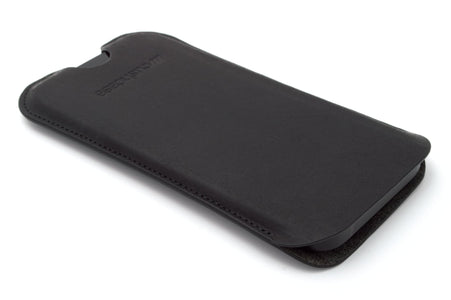 iphone 15 pro max leather sleeve - black