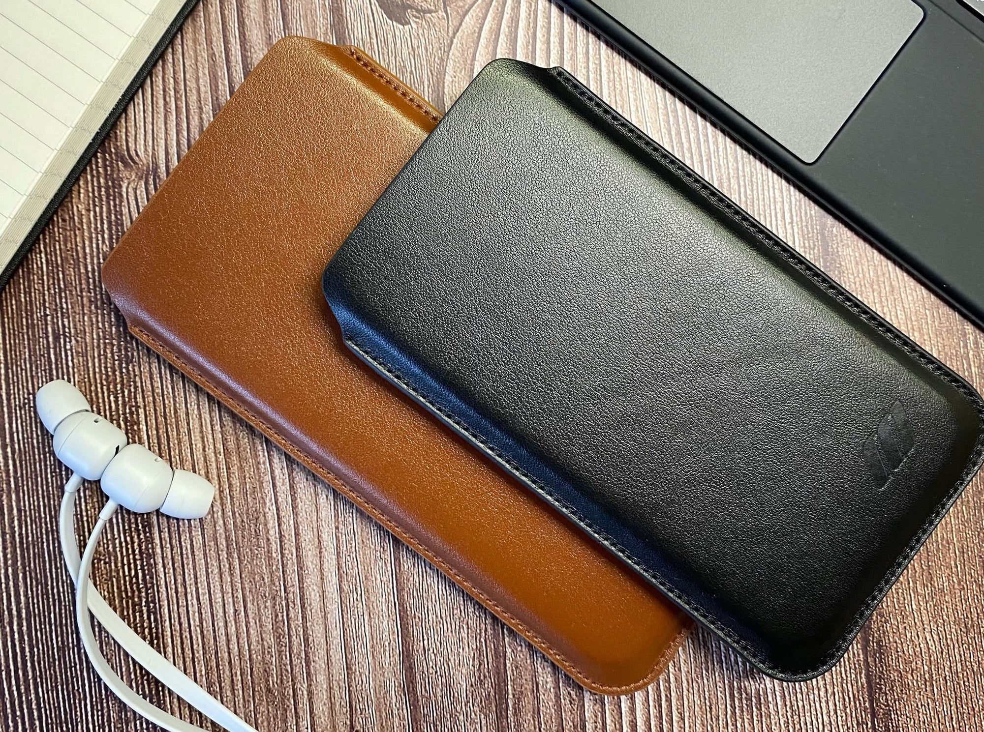 iphone 15 plus sleeve case - leather