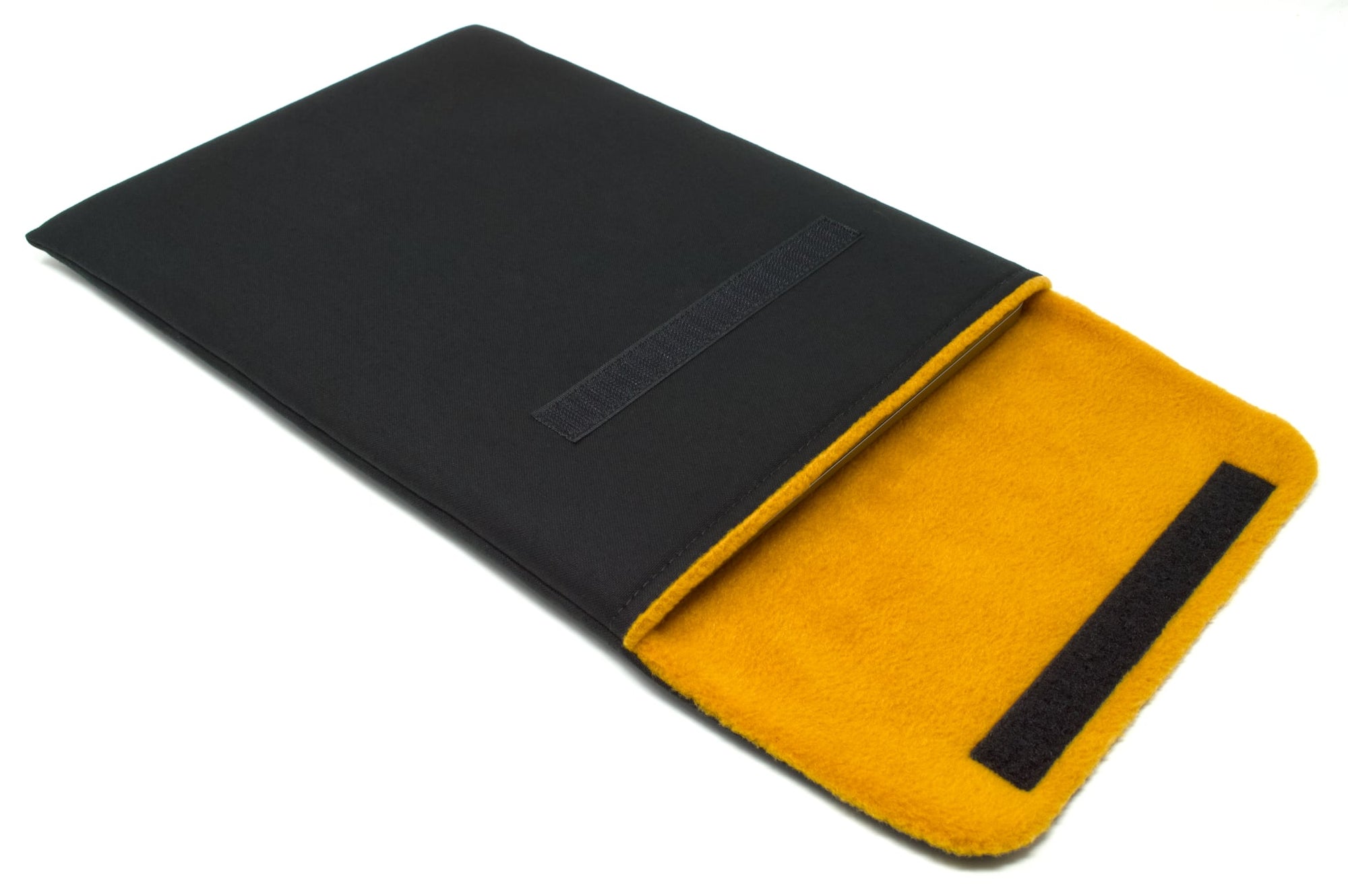 Apple MacBook Pro 13-inch Sleeve Case - Pioneer Canvas (Black)