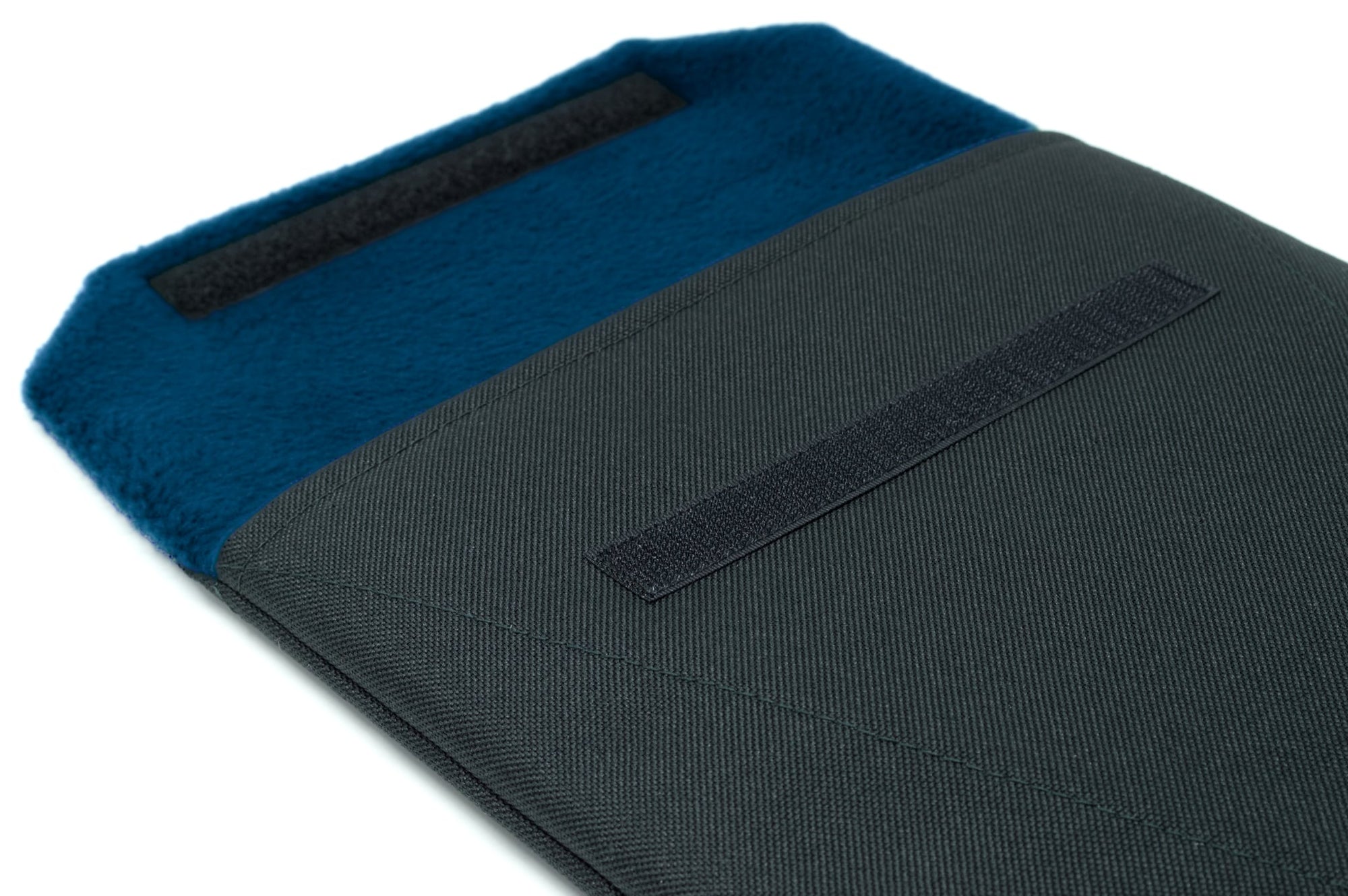 Microsoft Surface Laptop 13.5-inch Sleeve Case - Everyday Plus (Black)