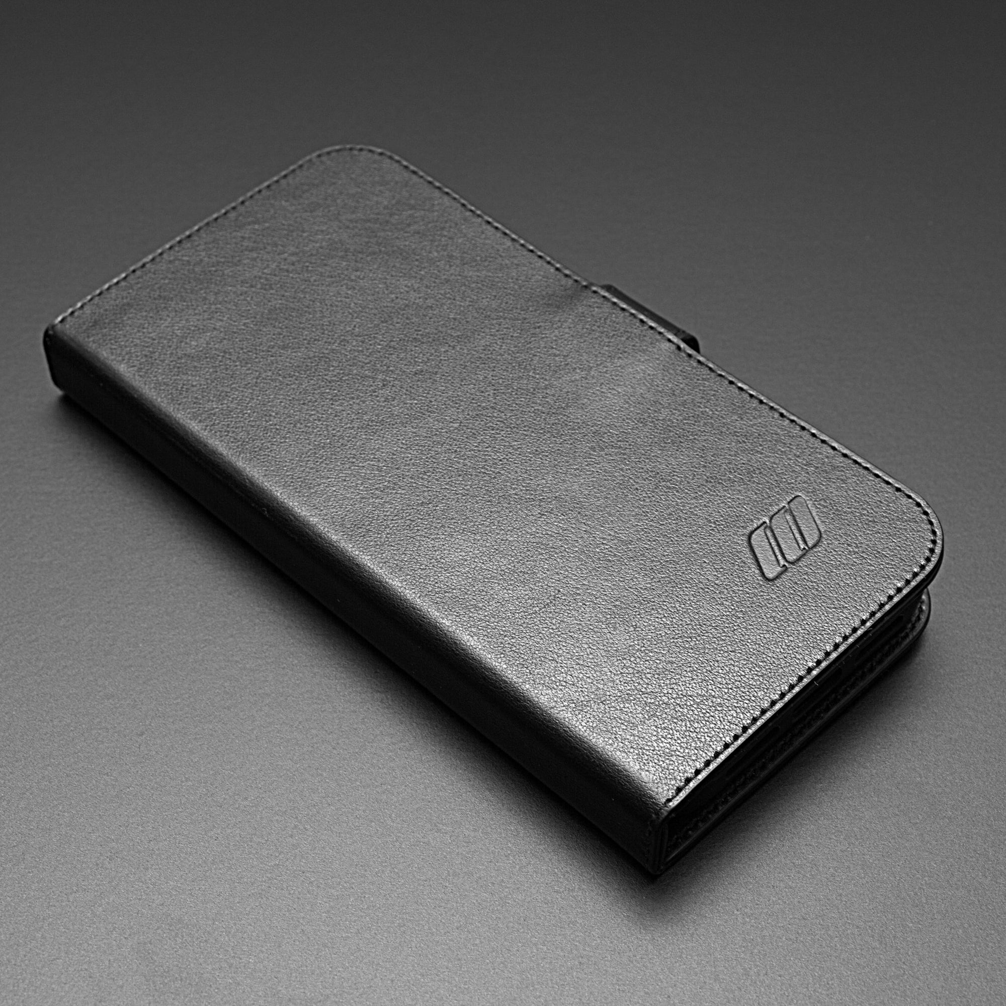 Apple iPhone 14 Plus Leather Folio Case - Black